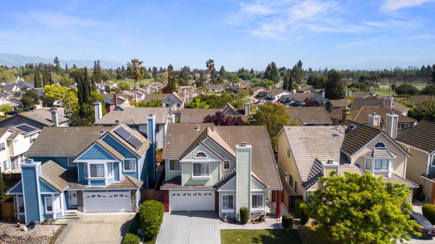 Detail Gallery Image 73 of 76 For 1252 Montcourse Ln, San Jose,  CA 95131 - 4 Beds | 2/1 Baths