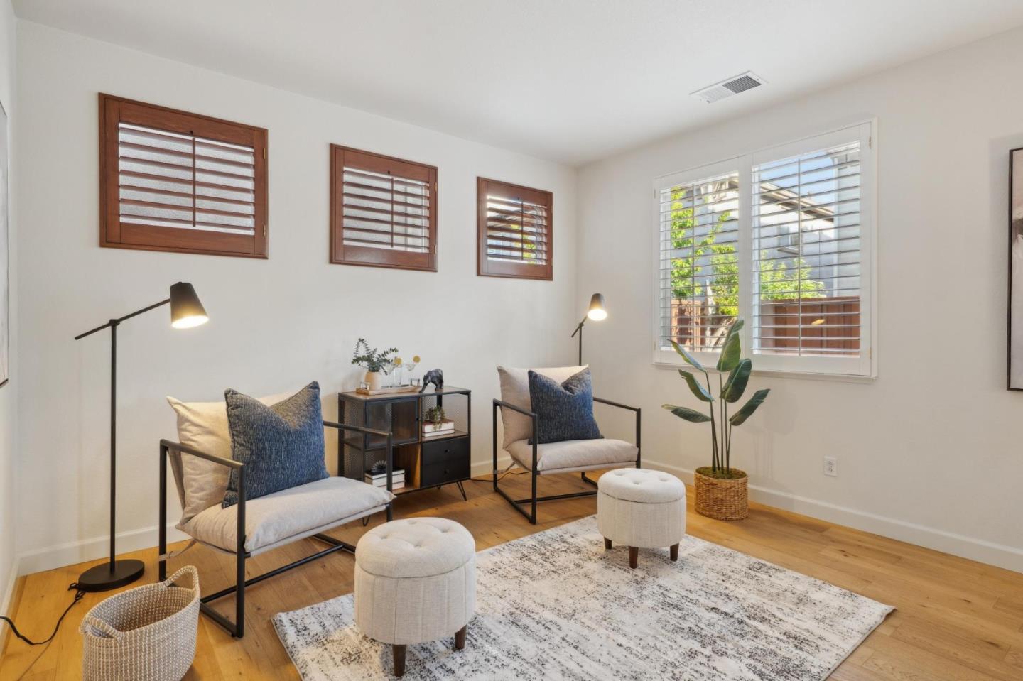 Detail Gallery Image 16 of 54 For 5931 Pala Mesa Dr, San Jose,  CA 95123 - 4 Beds | 4 Baths
