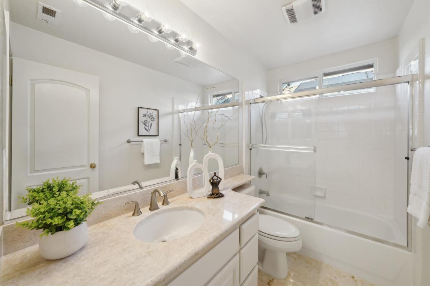 Detail Gallery Image 34 of 54 For 5931 Pala Mesa Dr, San Jose,  CA 95123 - 4 Beds | 4 Baths