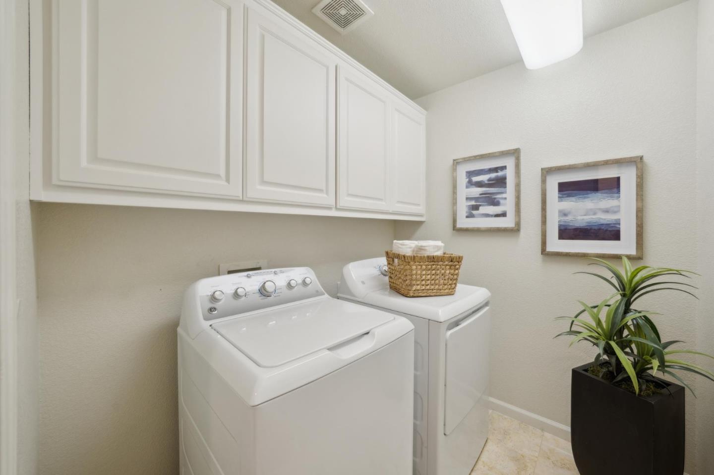 Detail Gallery Image 36 of 54 For 5931 Pala Mesa Dr, San Jose,  CA 95123 - 4 Beds | 4 Baths
