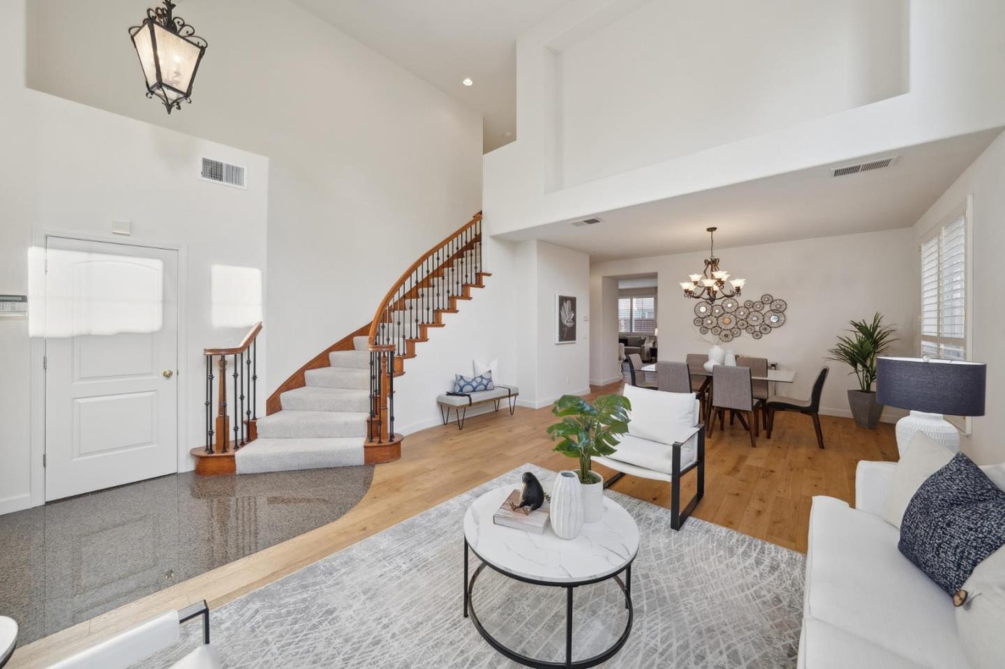 Detail Gallery Image 5 of 54 For 5931 Pala Mesa Dr, San Jose,  CA 95123 - 4 Beds | 4 Baths