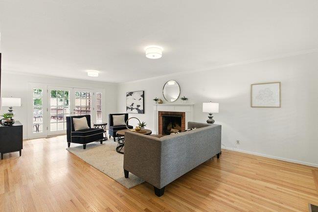 Detail Gallery Image 4 of 55 For 3642 Mcnulty Way, Redwood City,  CA 94061 - 4 Beds | 2/1 Baths