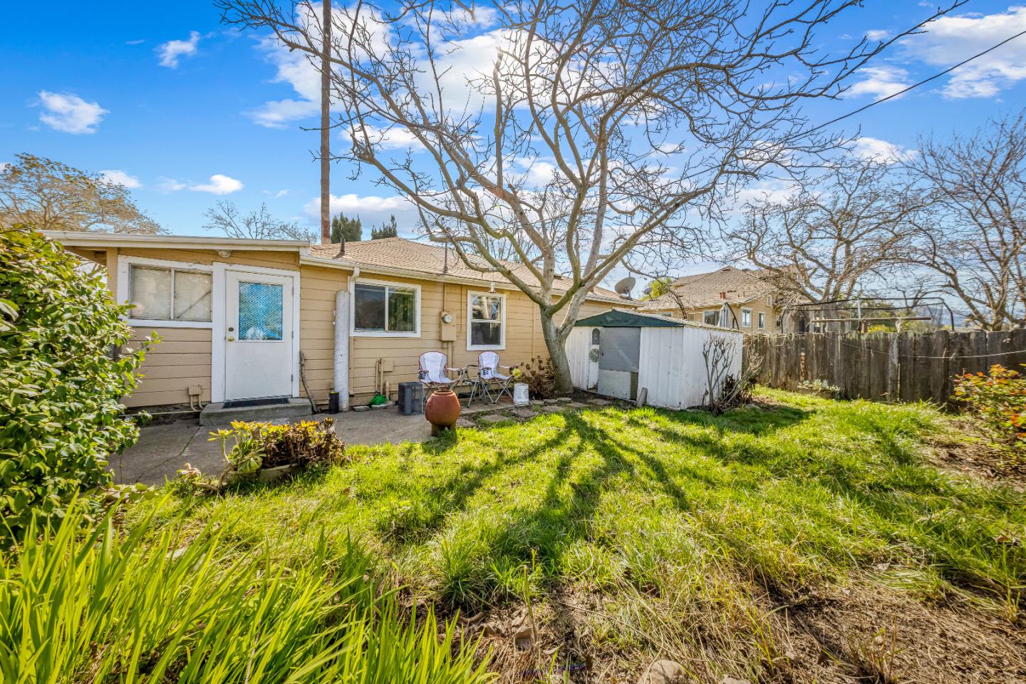 Detail Gallery Image 22 of 49 For 584-585 Monterey Rd, Morgan Hill,  CA 95037 - 5 Beds | 2 Baths