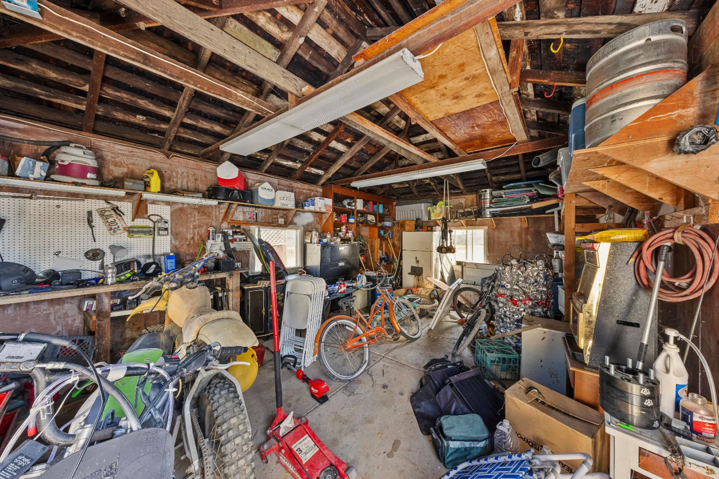 Detail Gallery Image 32 of 49 For 584-585 Monterey Rd, Morgan Hill,  CA 95037 - 5 Beds | 2 Baths