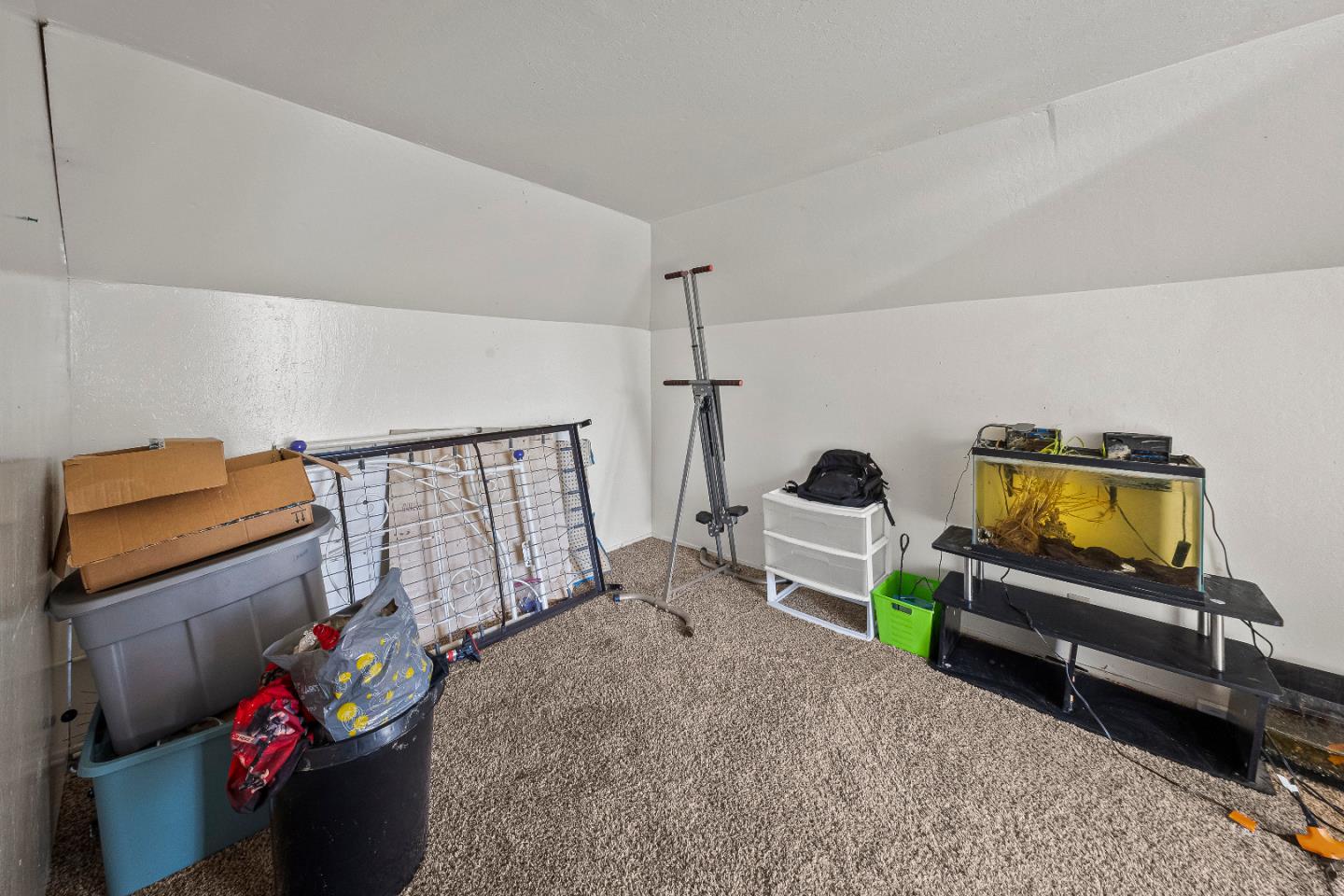 Detail Gallery Image 48 of 49 For 584-585 Monterey Rd, Morgan Hill,  CA 95037 - 5 Beds | 2 Baths