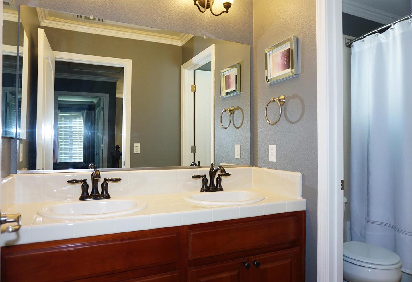 Detail Gallery Image 13 of 53 For 334 Honeybell St, Los Banos,  CA 93635 - 4 Beds | 3 Baths