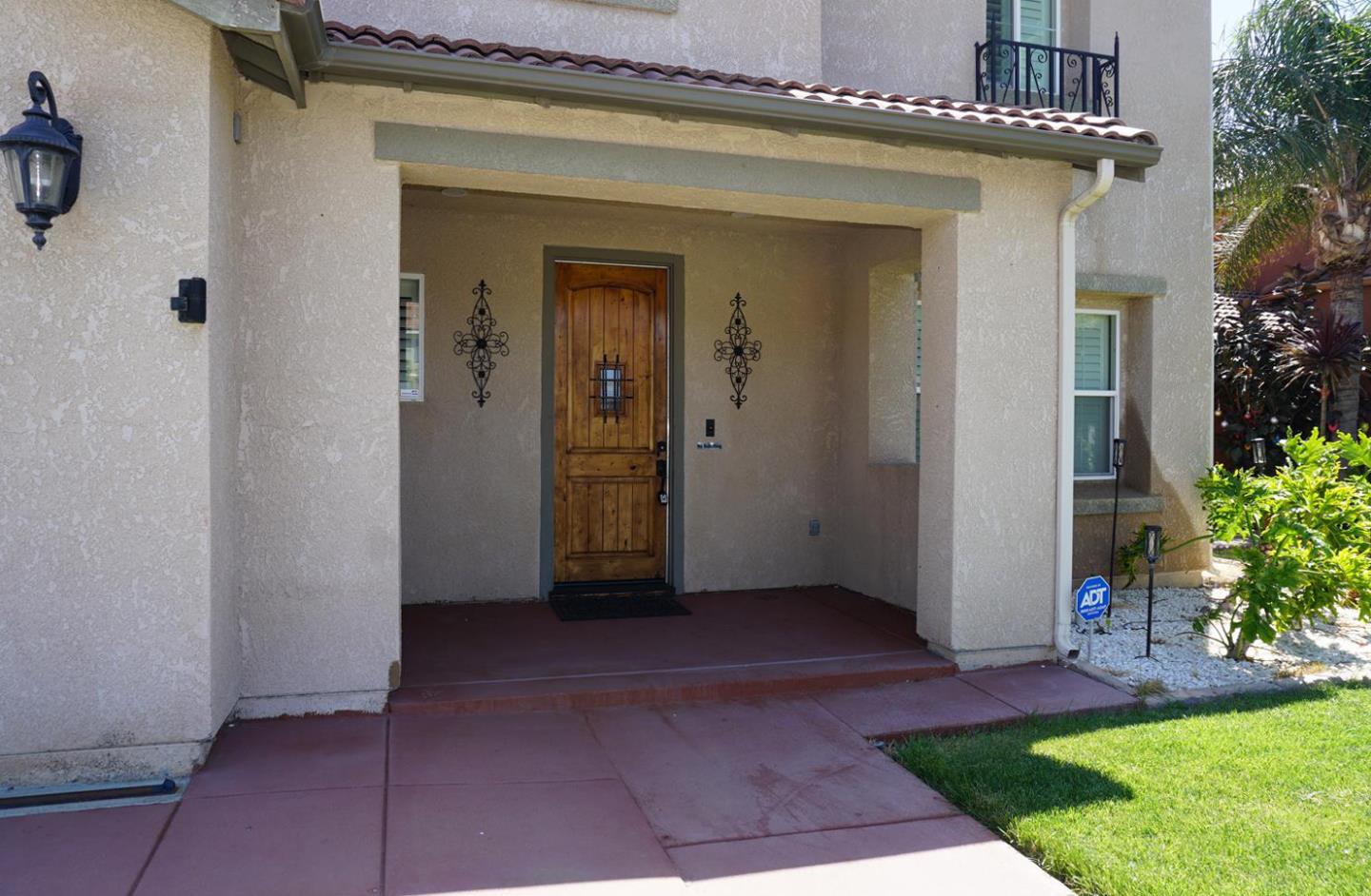 Detail Gallery Image 2 of 53 For 334 Honeybell St, Los Banos,  CA 93635 - 4 Beds | 3 Baths