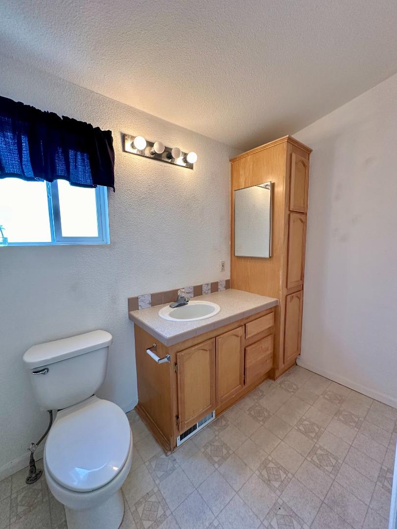 Detail Gallery Image 12 of 16 For 411 Lewis Rd #315,  San Jose,  CA 95111 - 2 Beds | 2 Baths