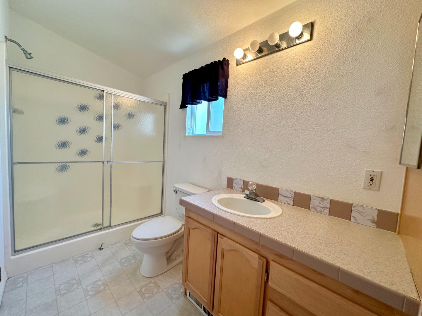 Detail Gallery Image 13 of 16 For 411 Lewis Rd #315,  San Jose,  CA 95111 - 2 Beds | 2 Baths
