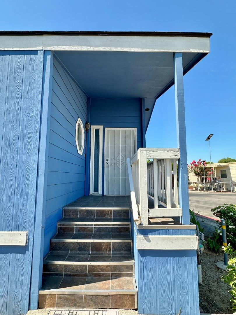 Detail Gallery Image 2 of 16 For 411 Lewis Rd #315,  San Jose,  CA 95111 - 2 Beds | 2 Baths