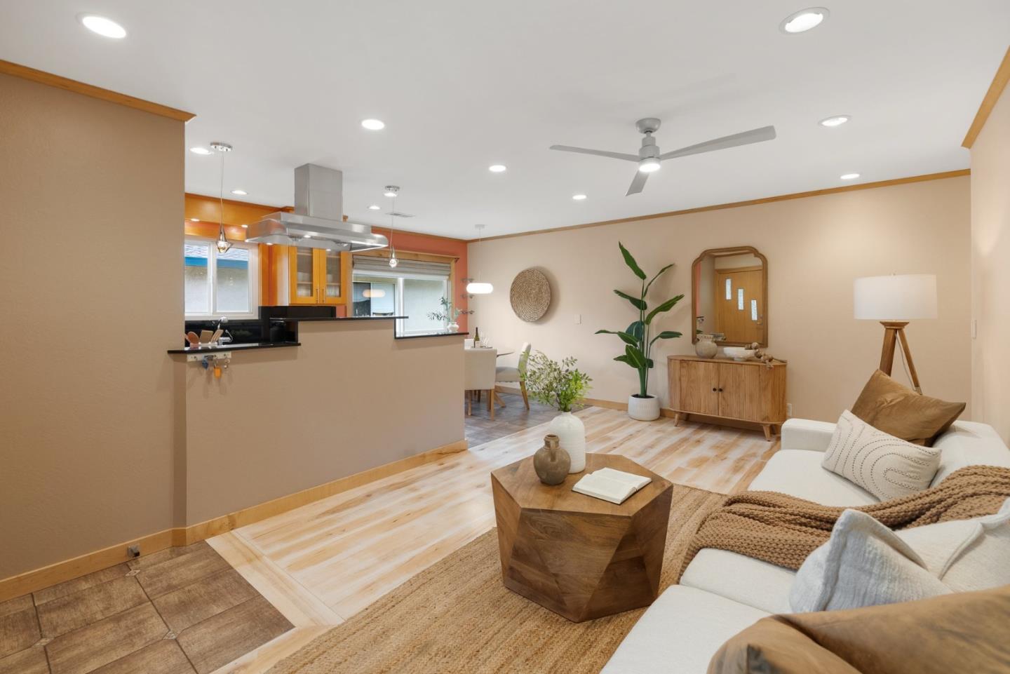 Detail Gallery Image 3 of 41 For 314 N 3rd St #4,  Campbell,  CA 95008 - 2 Beds | 1 Baths