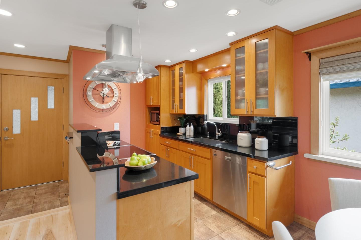 Detail Gallery Image 7 of 41 For 314 N 3rd St #4,  Campbell,  CA 95008 - 2 Beds | 1 Baths