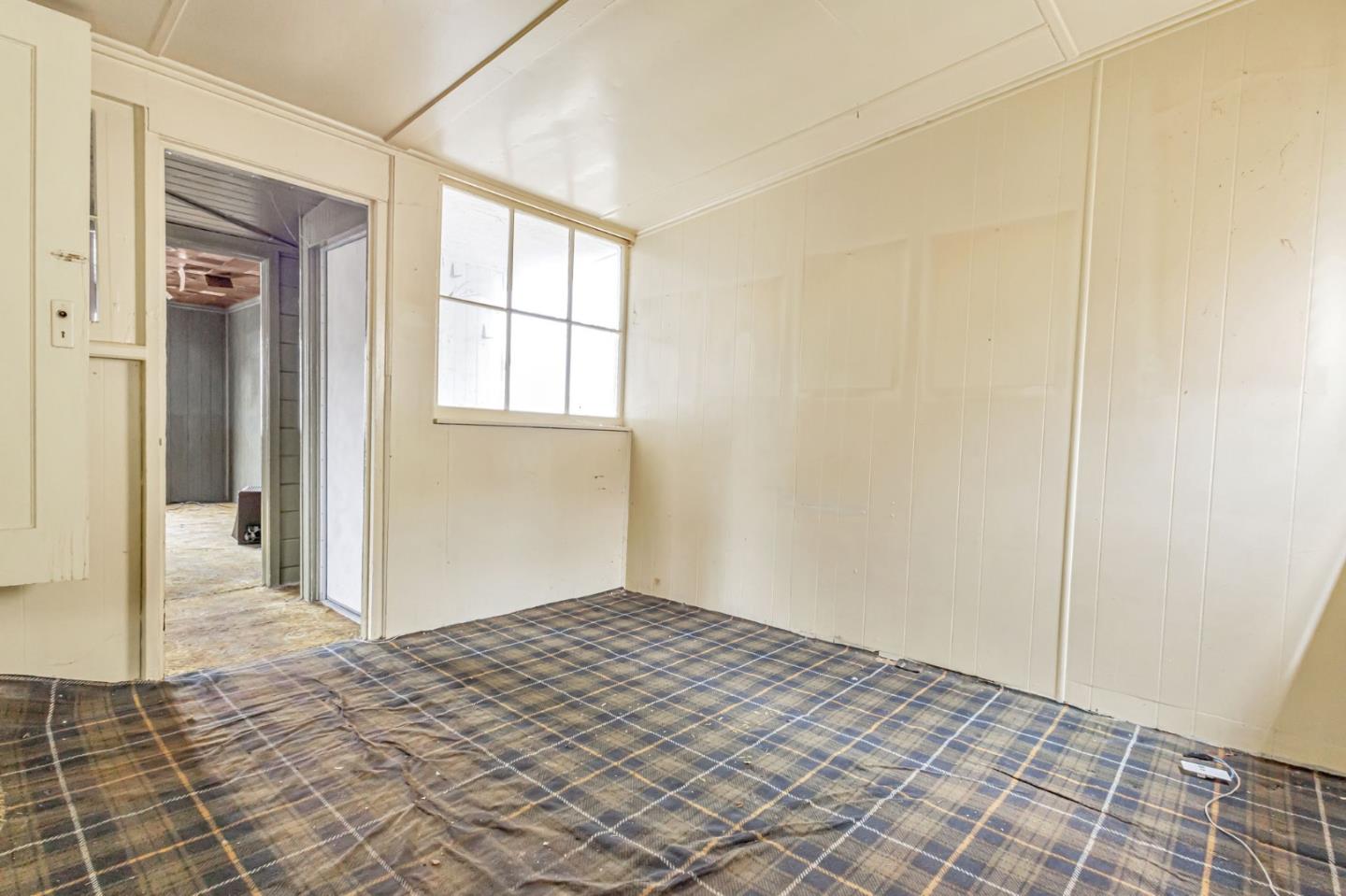 Detail Gallery Image 16 of 35 For 658 Lisbon St, San Francisco,  CA 94112 - 2 Beds | 1 Baths