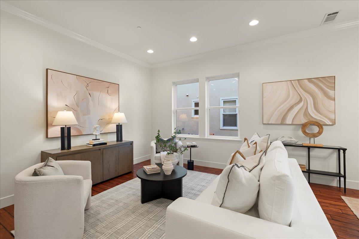 Detail Gallery Image 10 of 53 For 982 Morse St, San Jose,  CA 95126 - 4 Beds | 3 Baths