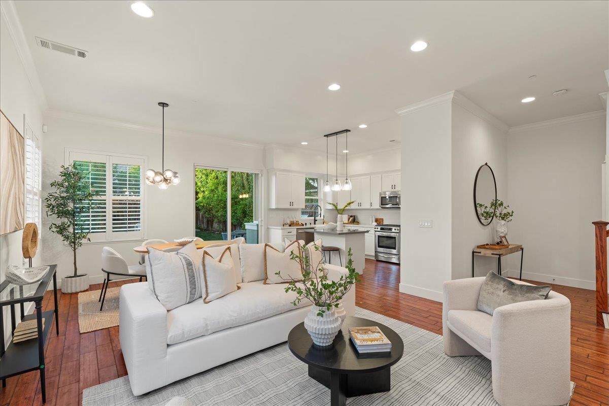 Detail Gallery Image 11 of 53 For 982 Morse St, San Jose,  CA 95126 - 4 Beds | 3 Baths