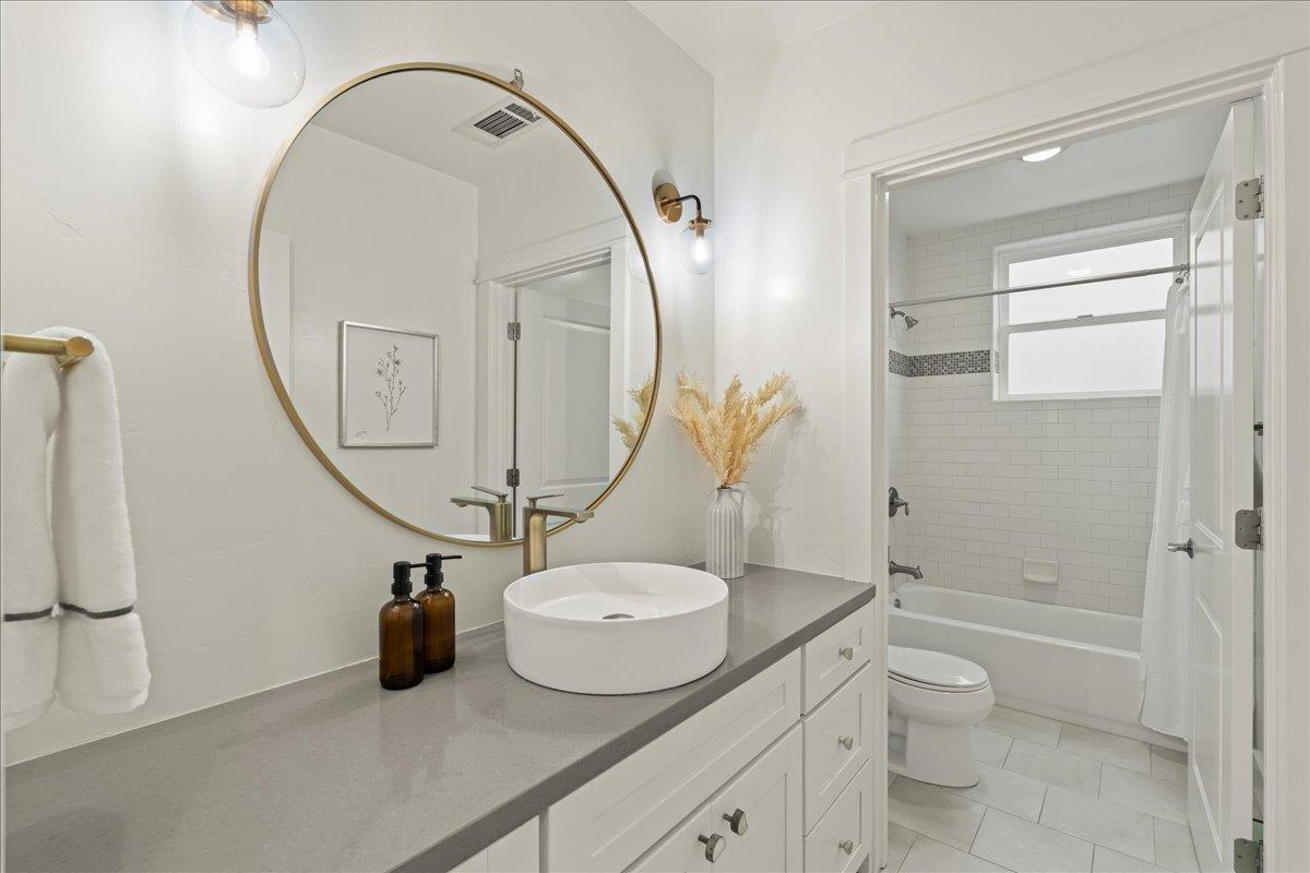 Detail Gallery Image 21 of 53 For 982 Morse St, San Jose,  CA 95126 - 4 Beds | 3 Baths