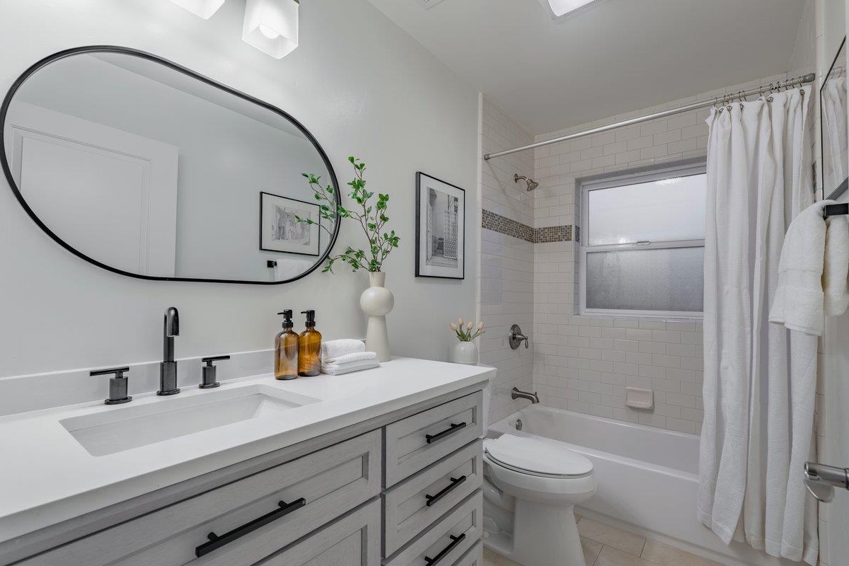 Detail Gallery Image 26 of 53 For 982 Morse St, San Jose,  CA 95126 - 4 Beds | 3 Baths