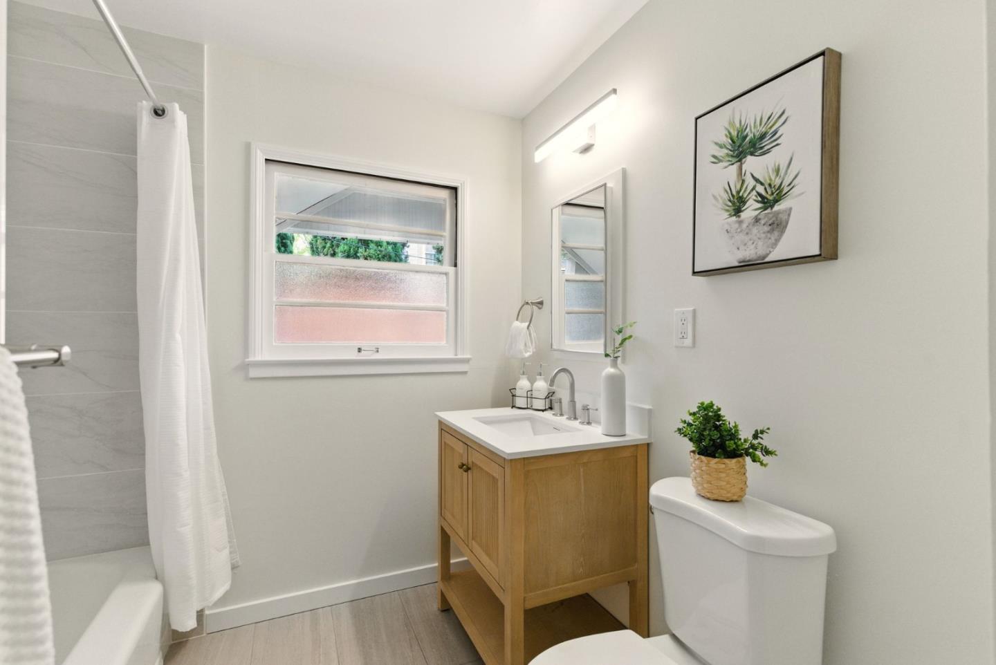 Detail Gallery Image 20 of 25 For 279 Oakhurst Pl, Menlo Park,  CA 94025 - 4 Beds | 2 Baths