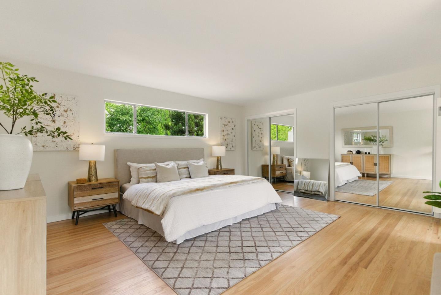 Detail Gallery Image 21 of 25 For 279 Oakhurst Pl, Menlo Park,  CA 94025 - 4 Beds | 2 Baths