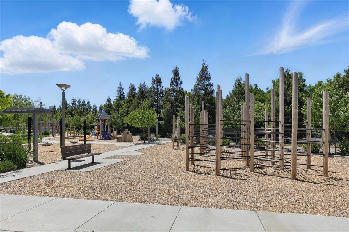 Detail Gallery Image 52 of 71 For 5838 Flash Ln, San Jose,  CA 95119 - 4 Beds | 3/1 Baths