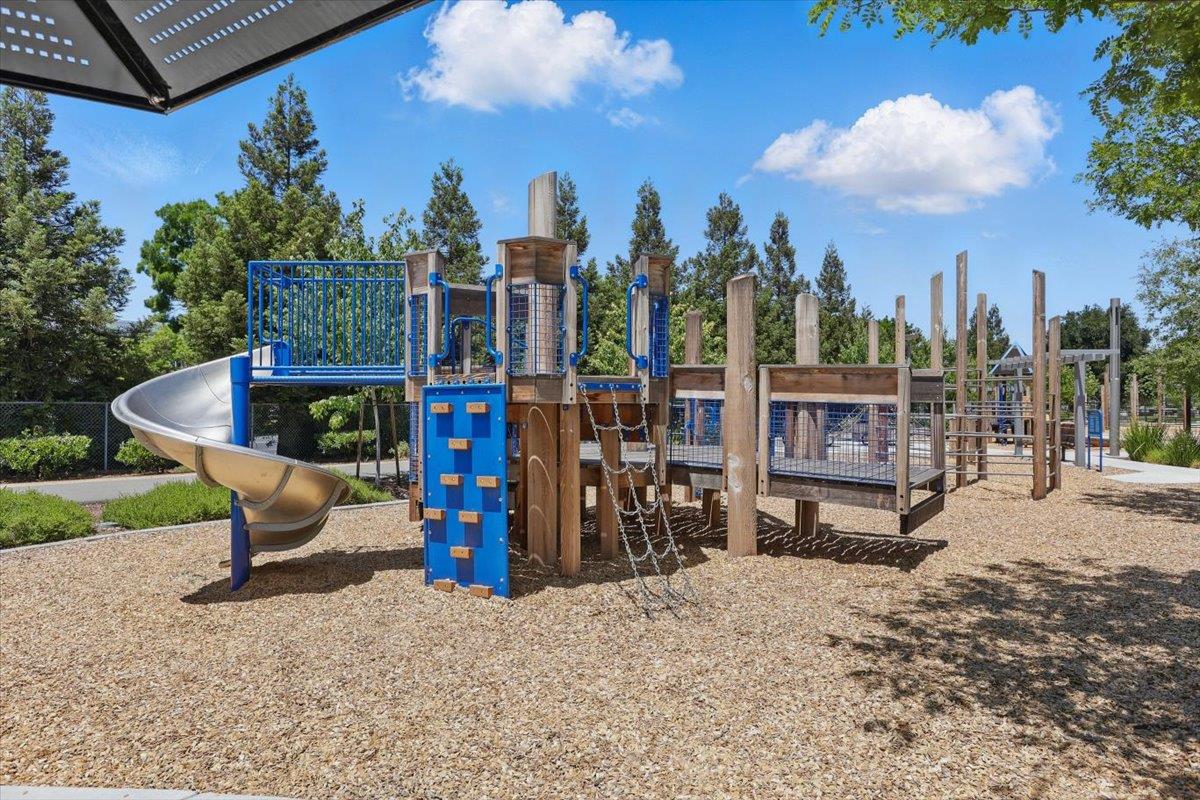 Detail Gallery Image 54 of 71 For 5838 Flash Ln, San Jose,  CA 95119 - 4 Beds | 3/1 Baths