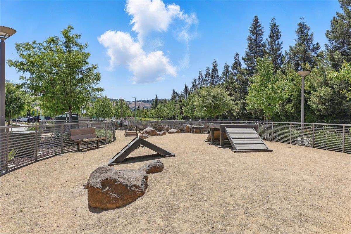 Detail Gallery Image 55 of 71 For 5838 Flash Ln, San Jose,  CA 95119 - 4 Beds | 3/1 Baths