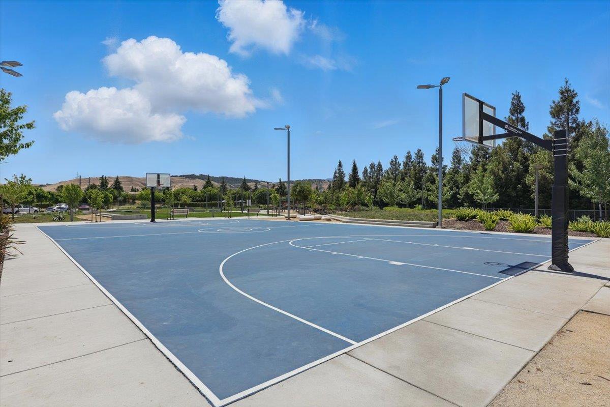 Detail Gallery Image 57 of 71 For 5838 Flash Ln, San Jose,  CA 95119 - 4 Beds | 3/1 Baths