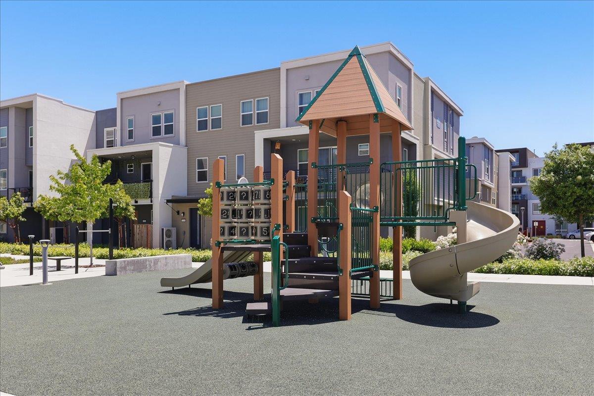 Detail Gallery Image 60 of 71 For 5838 Flash Ln, San Jose,  CA 95119 - 4 Beds | 3/1 Baths