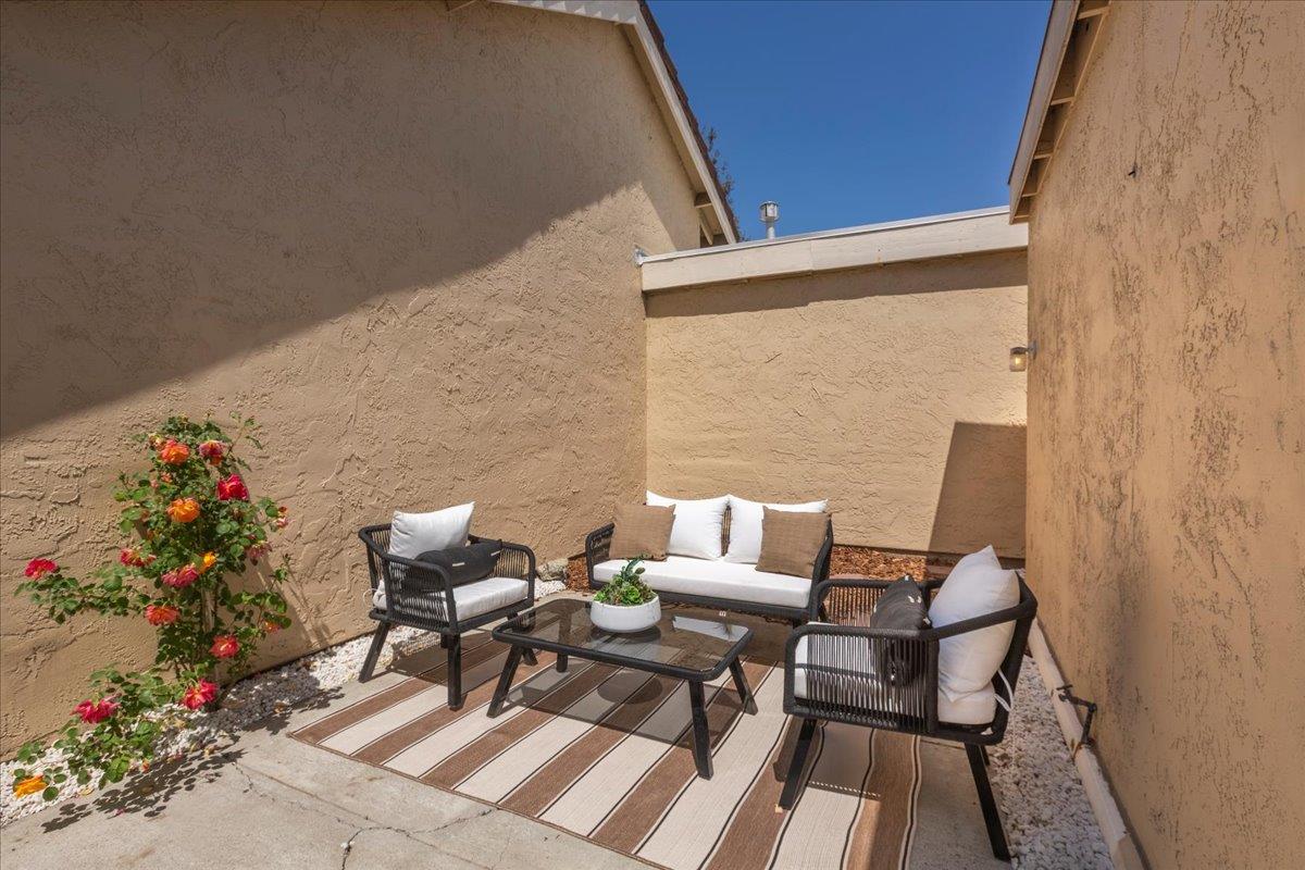 Detail Gallery Image 11 of 22 For 266 Truckee Ln, San Jose,  CA 95136 - 2 Beds | 2 Baths