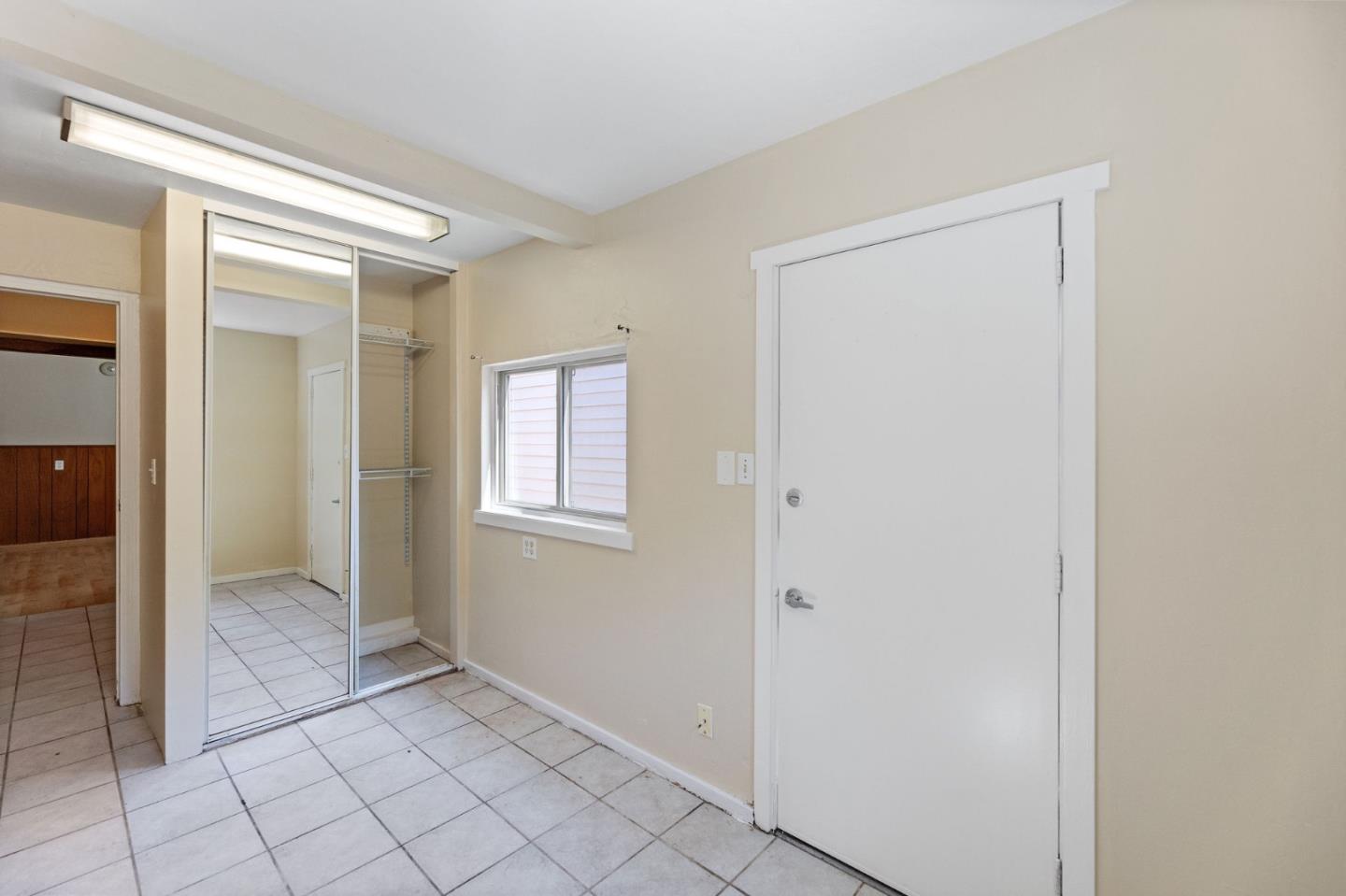 Detail Gallery Image 16 of 57 For 1239 Brunswick St, Daly City,  CA 94014 - 4 Beds | 2 Baths