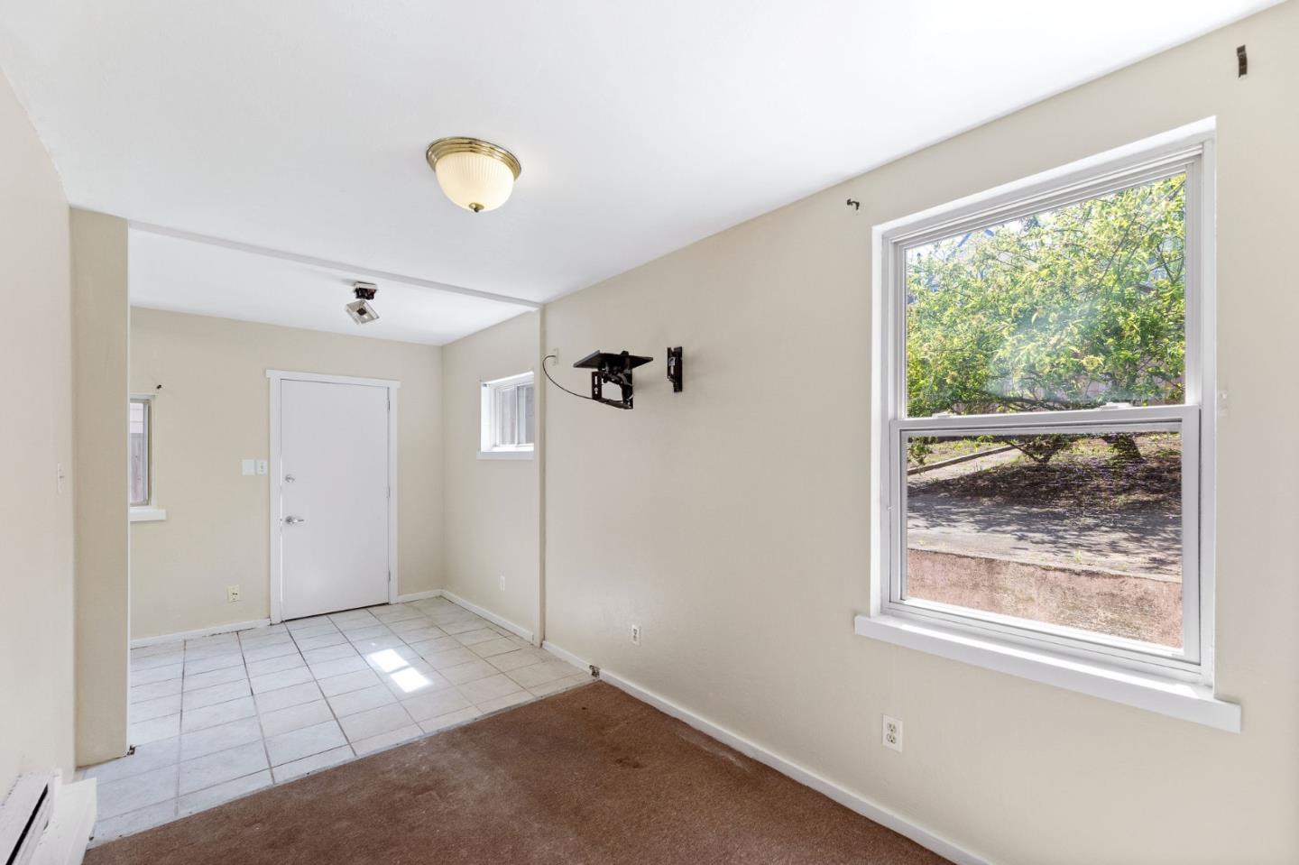 Detail Gallery Image 18 of 57 For 1239 Brunswick St, Daly City,  CA 94014 - 4 Beds | 2 Baths