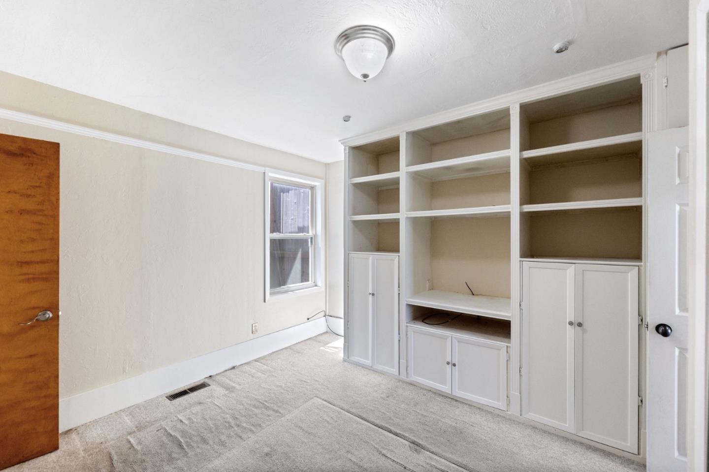 Detail Gallery Image 23 of 57 For 1239 Brunswick St, Daly City,  CA 94014 - 4 Beds | 2 Baths