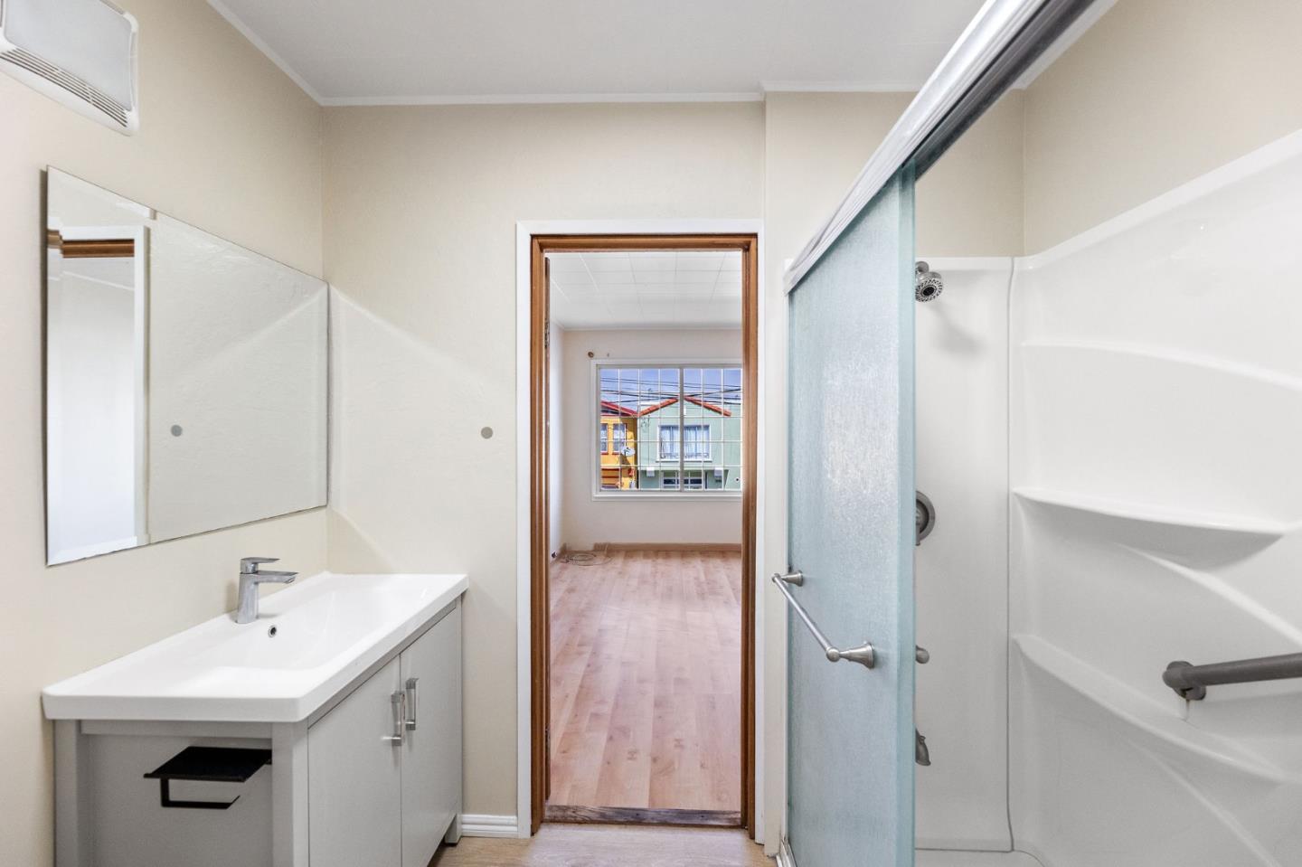Detail Gallery Image 26 of 57 For 1239 Brunswick St, Daly City,  CA 94014 - 4 Beds | 2 Baths