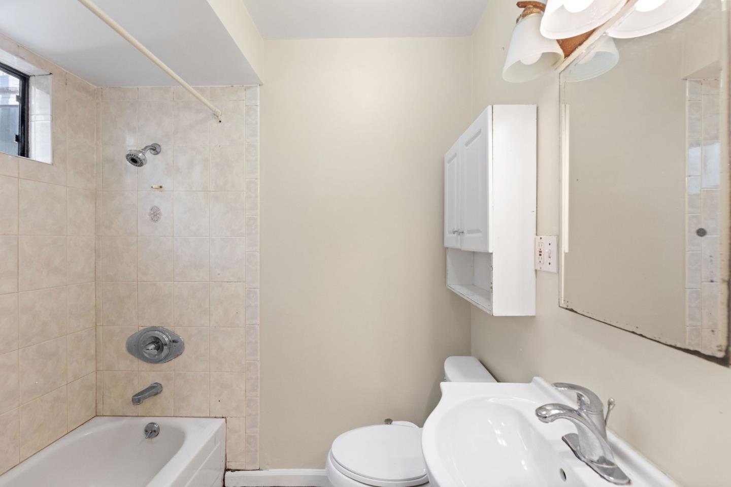 Detail Gallery Image 27 of 57 For 1239 Brunswick St, Daly City,  CA 94014 - 4 Beds | 2 Baths
