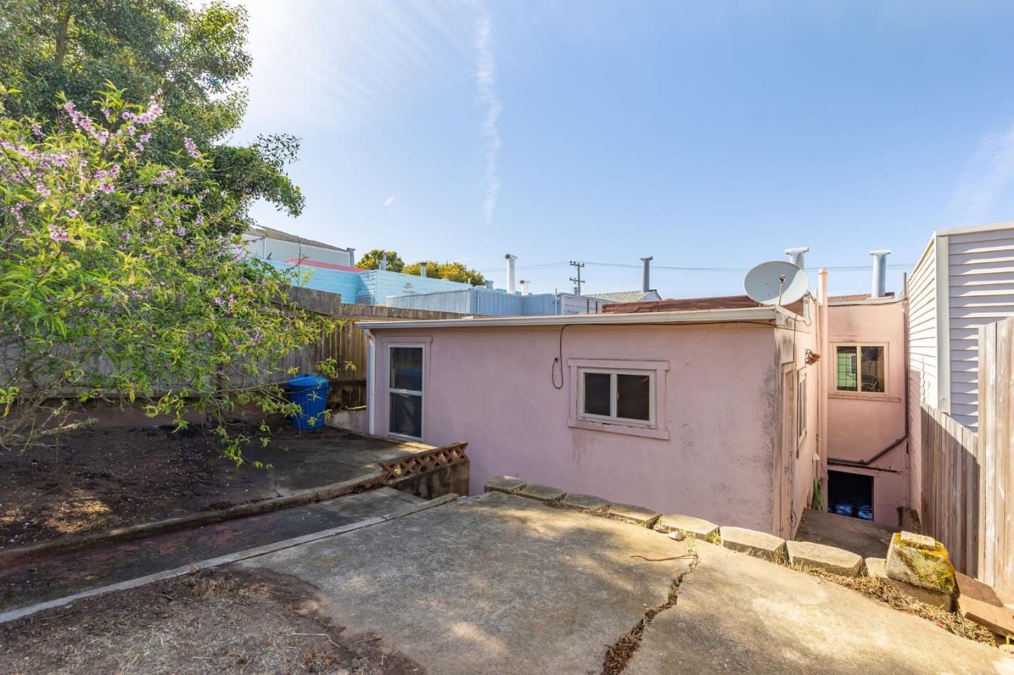 Detail Gallery Image 46 of 57 For 1239 Brunswick St, Daly City,  CA 94014 - 4 Beds | 2 Baths