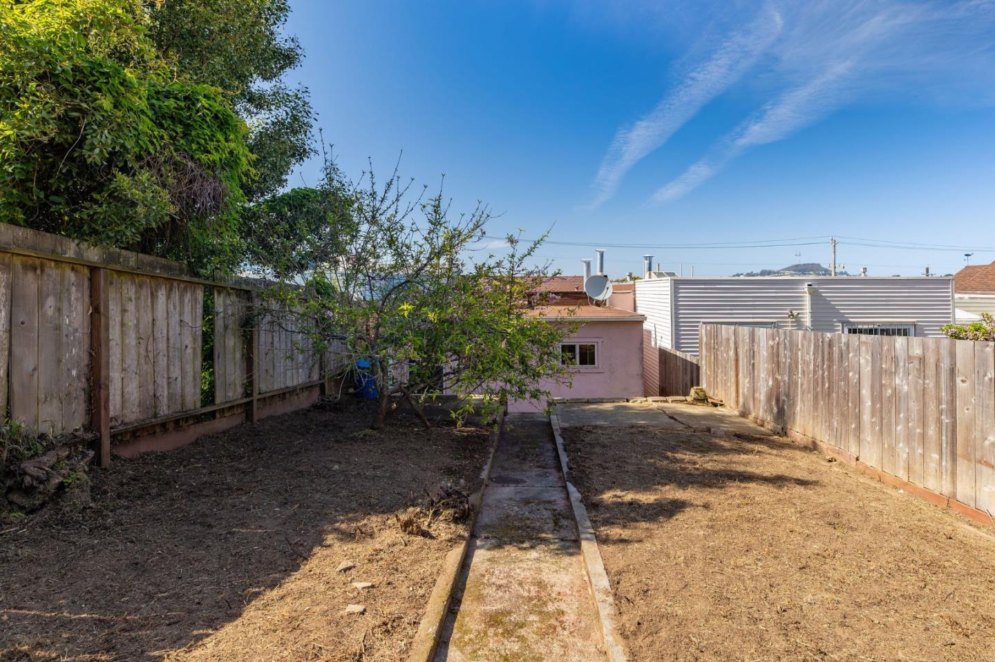 Detail Gallery Image 49 of 57 For 1239 Brunswick St, Daly City,  CA 94014 - 4 Beds | 2 Baths