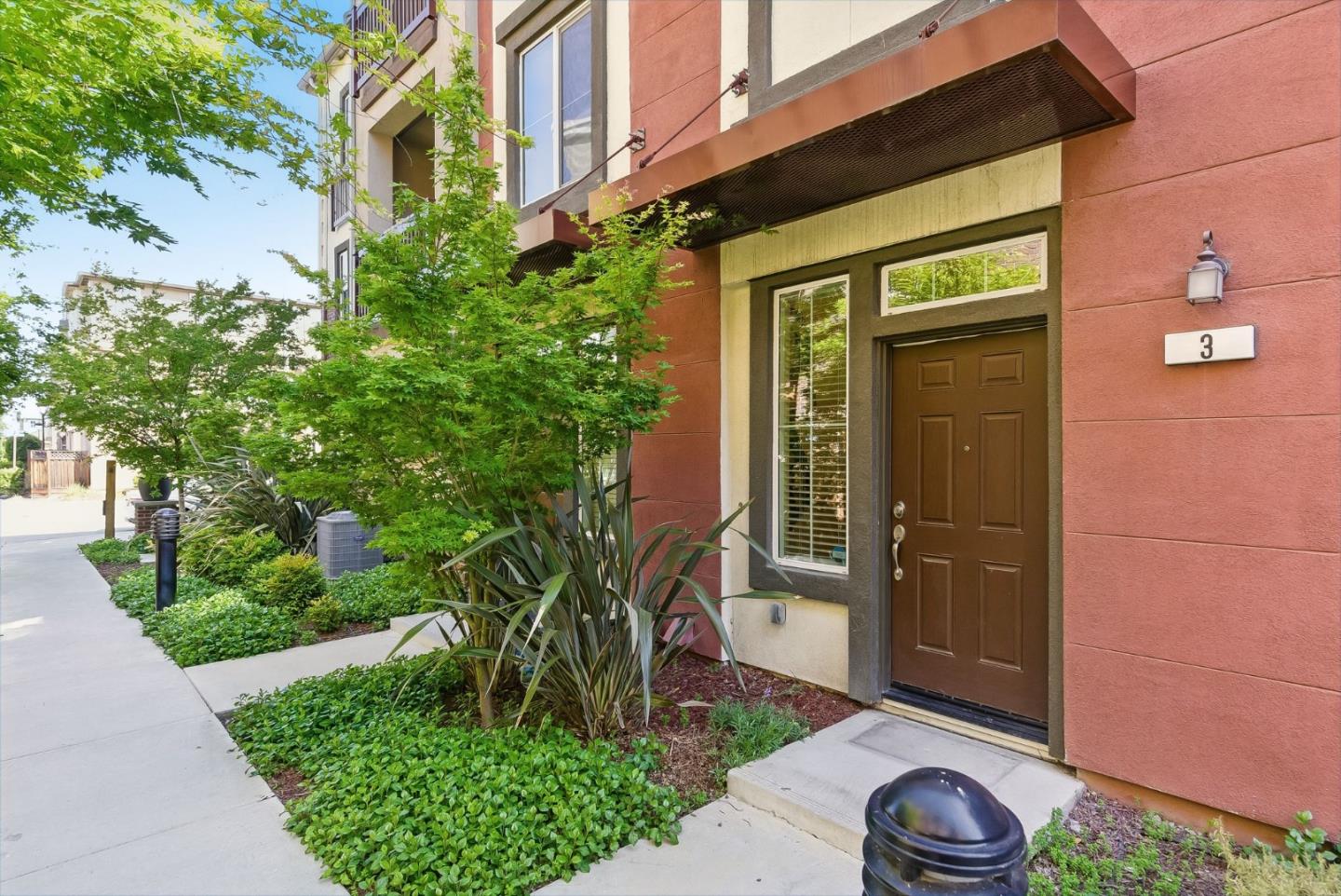 Detail Gallery Image 2 of 35 For 1033 Gabbiano Ln #3,  San Jose,  CA 95131 - 2 Beds | 2 Baths