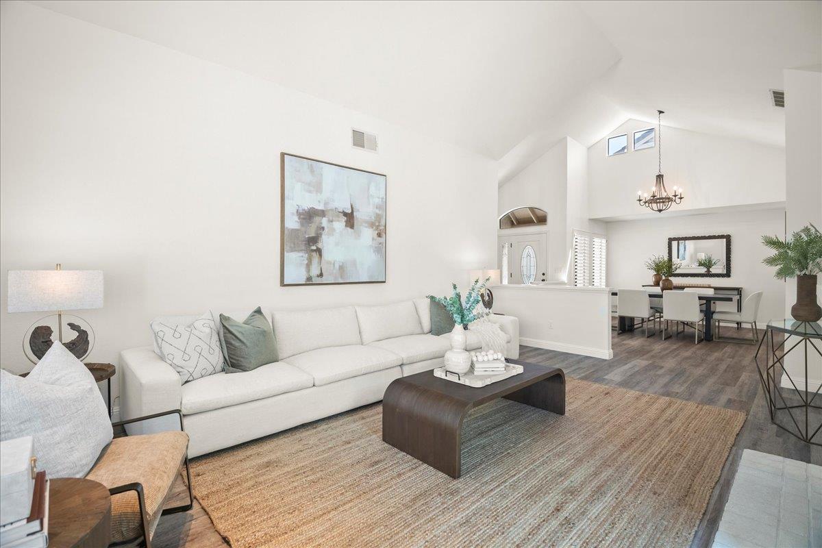 Detail Gallery Image 10 of 44 For 7946 Caledonia Dr, San Jose,  CA 95135 - 2 Beds | 2 Baths