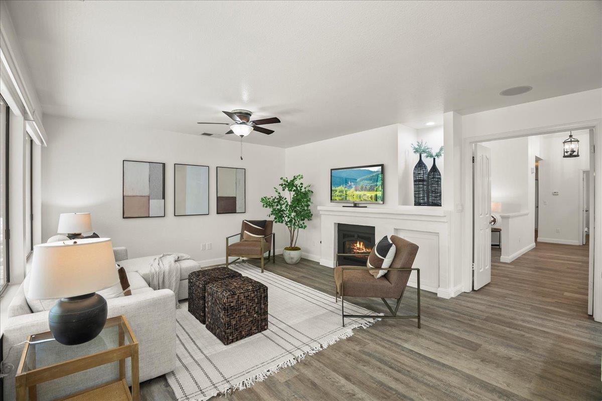 Detail Gallery Image 12 of 44 For 7946 Caledonia Dr, San Jose,  CA 95135 - 2 Beds | 2 Baths