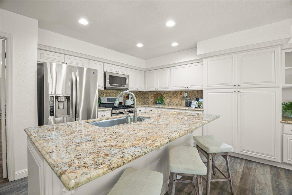 Detail Gallery Image 21 of 44 For 7946 Caledonia Dr, San Jose,  CA 95135 - 2 Beds | 2 Baths