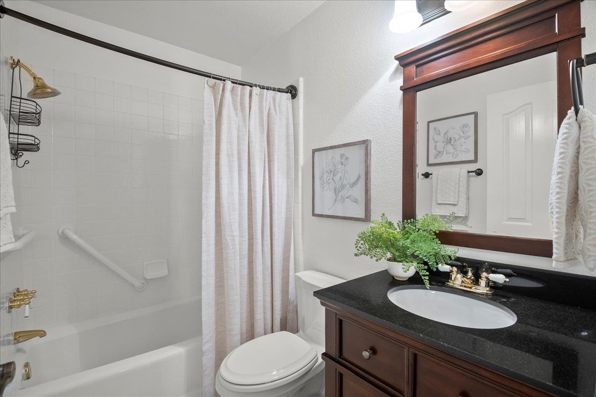 Detail Gallery Image 35 of 44 For 7946 Caledonia Dr, San Jose,  CA 95135 - 2 Beds | 2 Baths