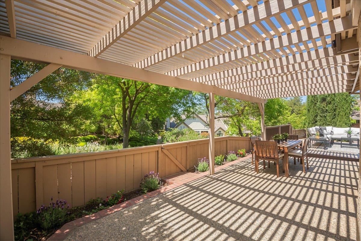 Detail Gallery Image 36 of 44 For 7946 Caledonia Dr, San Jose,  CA 95135 - 2 Beds | 2 Baths