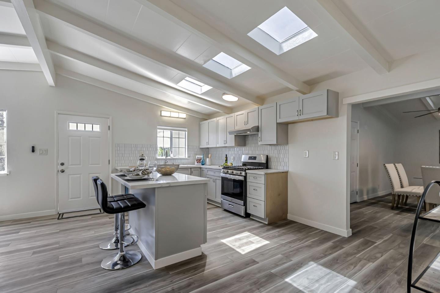 Detail Gallery Image 13 of 43 For 1502 Mount Whitney Dr, San Jose,  CA 95127 - 3 Beds | 2 Baths