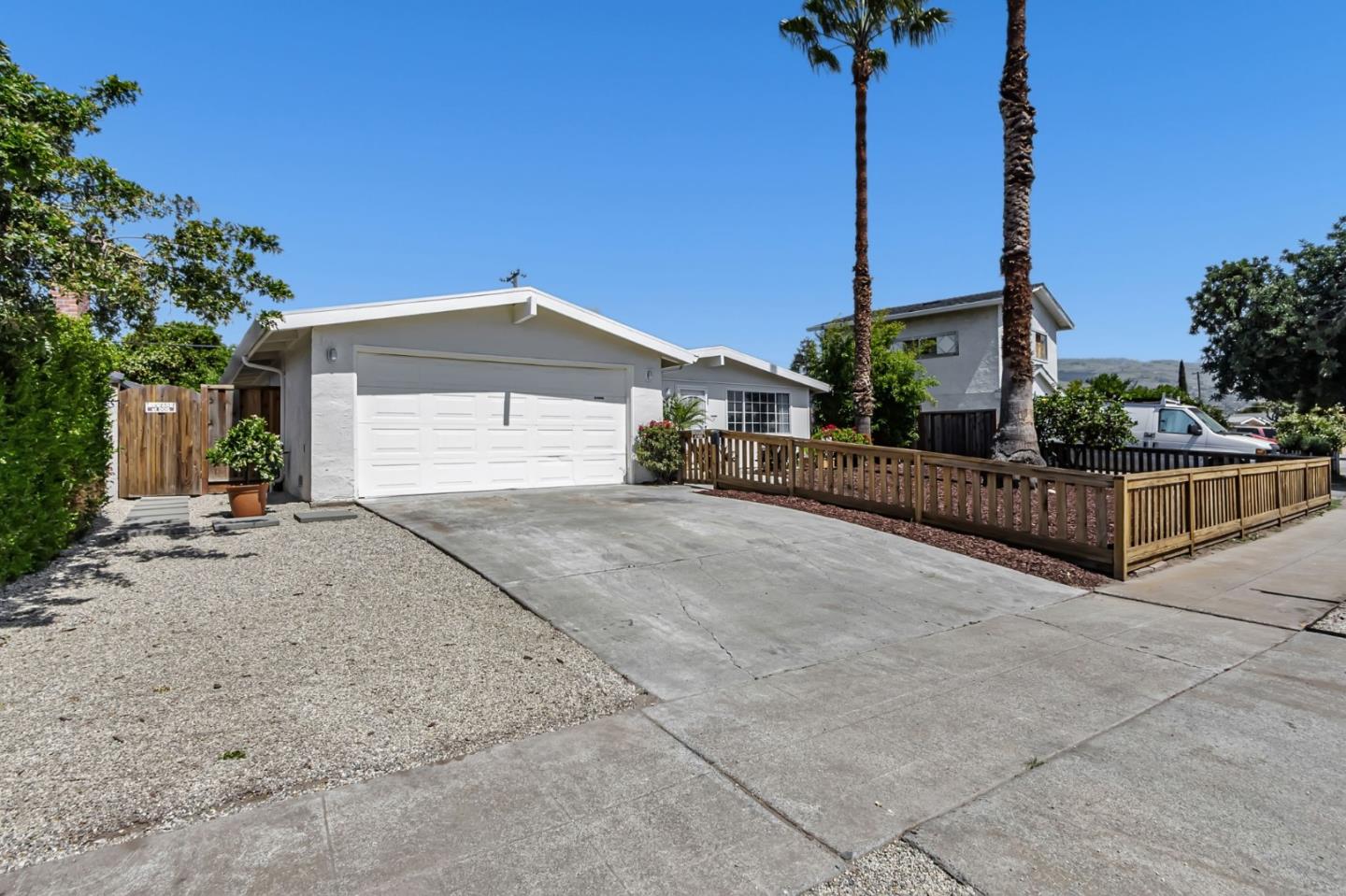 Detail Gallery Image 2 of 43 For 1502 Mount Whitney Dr, San Jose,  CA 95127 - 3 Beds | 2 Baths
