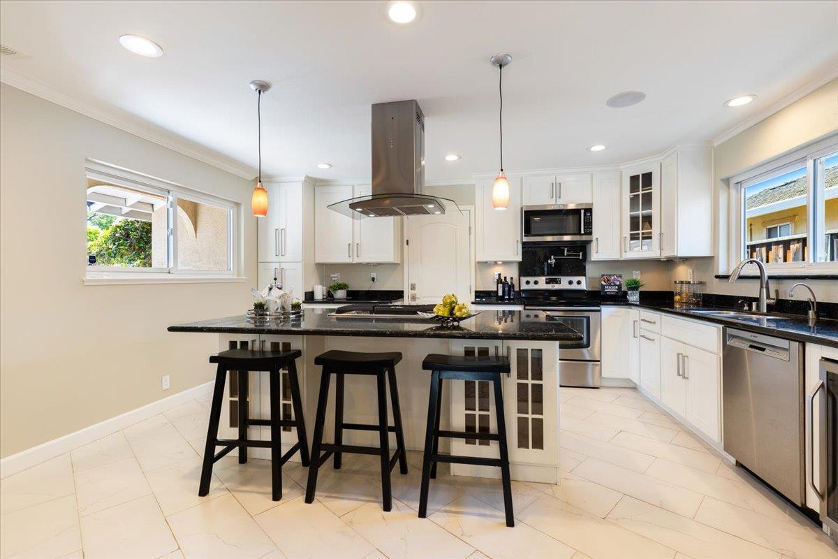 Detail Gallery Image 9 of 27 For 2479 Aram Ave, San Jose,  CA 95128 - 3 Beds | 2 Baths