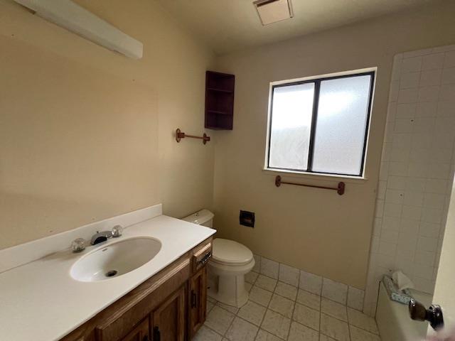 Detail Gallery Image 10 of 13 For 744 San Jacinto Dr, Salinas,  CA 93901 - 3 Beds | 2 Baths