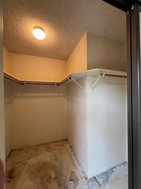 Detail Gallery Image 12 of 13 For 744 San Jacinto Dr, Salinas,  CA 93901 - 3 Beds | 2 Baths