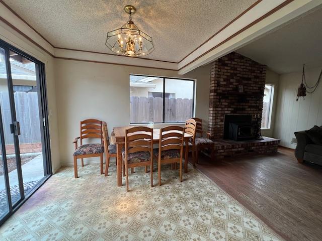 Detail Gallery Image 4 of 13 For 744 San Jacinto Dr, Salinas,  CA 93901 - 3 Beds | 2 Baths