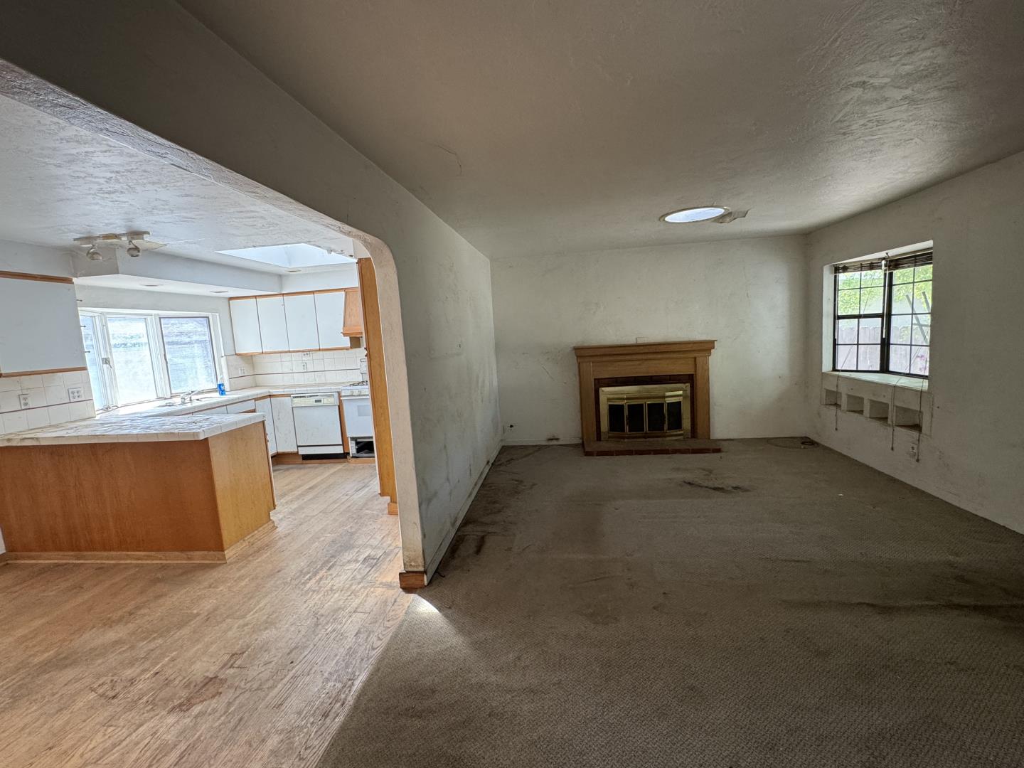 Detail Gallery Image 9 of 13 For 824 Jones Way, Campbell,  CA 95008 - 2 Beds | 2 Baths