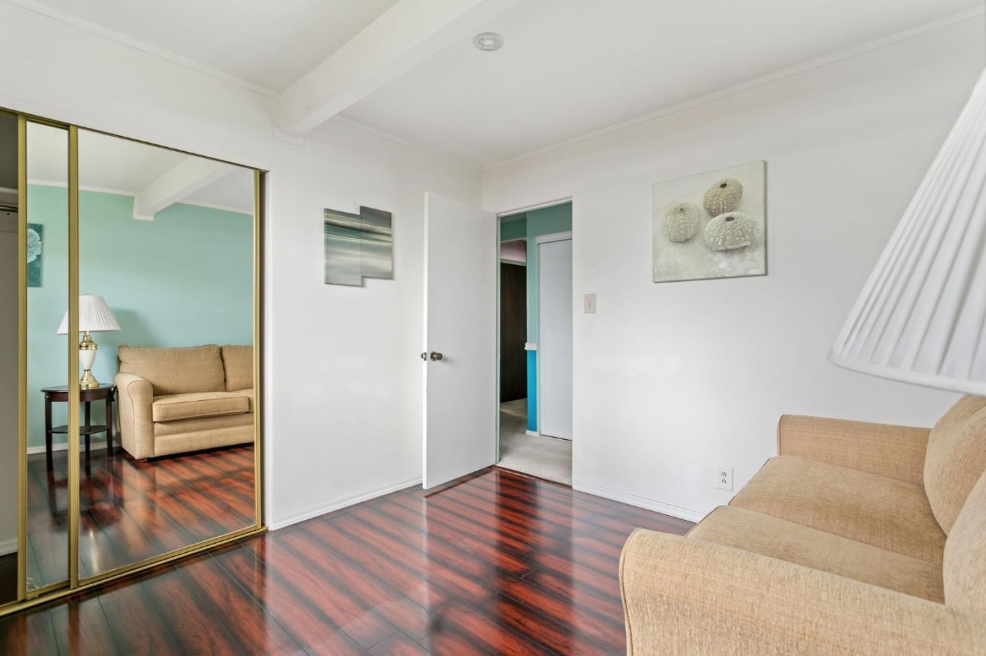 Detail Gallery Image 23 of 41 For 1708 Yorktown Rd, San Mateo,  CA 94402 - 4 Beds | 2 Baths